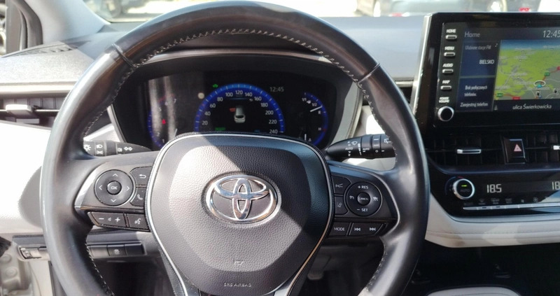 Toyota Corolla cena 93900 przebieg: 52970, rok produkcji 2019 z Sępopol małe 326